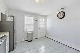 30 Briggs St, Cranston, RI 02920 - Photo 7