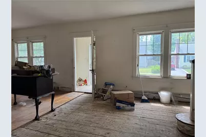 91 Moorland Avenue, Cranston, RI 02905 - Photo 3
