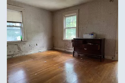 91 Moorland Avenue, Cranston, RI 02905 - Photo 5