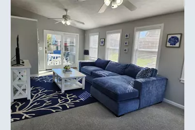 10 Stanton Avenue, Narragansett, RI 02882 - Photo 5