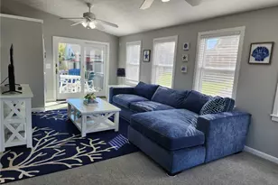 10 Stanton Ave, Narragansett, RI 02882 - Photo 5