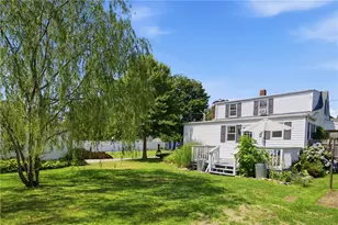 26 Crandall Ct, Warwick, RI 02889 - Photo 7
