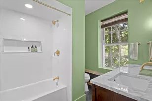 16 Sherman St, Newport, RI 02840 - Photo 31