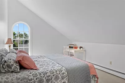 16 Sherman Street, Newport, RI 02840 - Photo 21