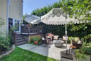 16 Sherman St, Newport, RI 02840 - Photo 23