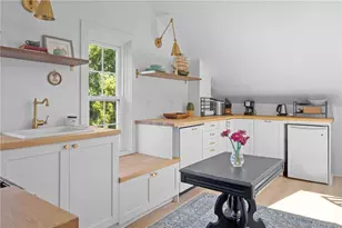 16 Sherman St, Newport, RI 02840 - Photo 39