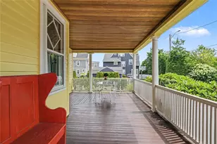 16 Hudson Pl, Cranston, RI 02905 - Photo 7
