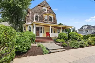 16 Hudson Pl, Cranston, RI 02905 - Photo 1