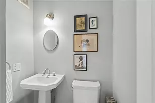 16 Hudson Pl, Cranston, RI 02905 - Photo 25