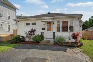 348 Park Pl, Woonsocket, RI 02895 - Photo 1