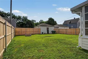 348 Park Pl, Woonsocket, RI 02895 - Photo 27