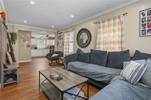 348 Park Pl, Woonsocket, RI 02895 - Photo 5