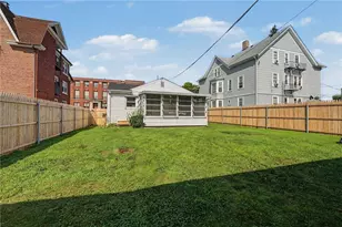 348 Park Pl, Woonsocket, RI 02895 - Photo 25