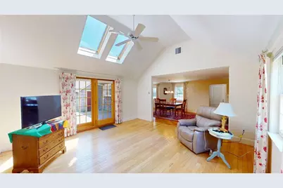 5 South Drive, Middletown, RI 02842 - Photo 19