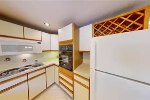 5 South Dr, Middletown, RI 02842 - Photo 13