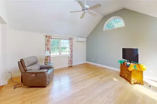 5 South Dr, Middletown, RI 02842 - Photo 15
