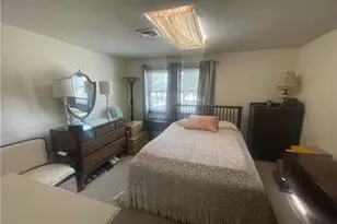 275 Grotto Ave, Pawtucket, RI 02860 - Photo 21