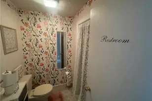 275 Grotto Ave, Pawtucket, RI 02860 - Photo 15