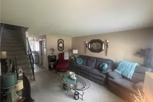 275 Grotto Ave, Pawtucket, RI 02860 - Photo 5