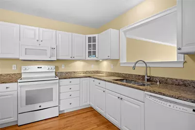 169 Ferry Landing Circle, Portsmouth, RI 02871 - Photo 11