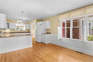 169 Ferry Landing Cir, Portsmouth, RI 02871 - Photo 13