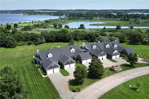 169 Ferry Landing Cir, Portsmouth, RI 02871 - Photo 33