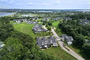 169 Ferry Landing Cir, Portsmouth, RI 02871 - Photo 31