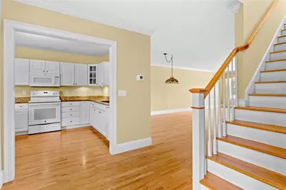 169 Ferry Landing Circle, Portsmouth, RI 02871 - Photo 5