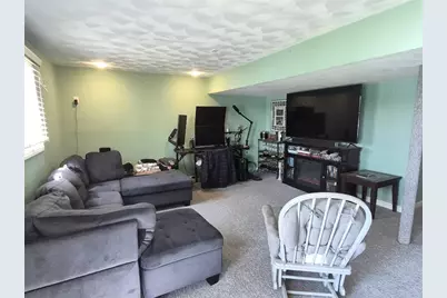 2484 Hartford Avenue, Johnston, RI 02919 - Photo 33