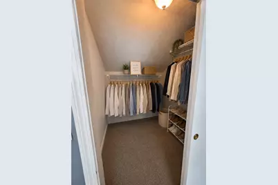 2484 Hartford Avenue, Johnston, RI 02919 - Photo 31