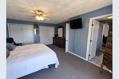 2484 Hartford Avenue, Johnston, RI 02919 - Photo 19