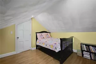 10 Willington Rd, Pawtucket, RI 02861 - Photo 21
