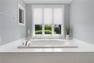 1 Harbor View Dr, Newport, RI 02840 - Photo 31