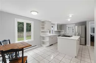 465 Red Chimney Dr, Warwick, RI 02886 - Photo 19