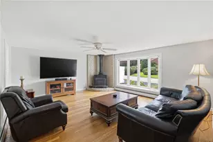 465 Red Chimney Dr, Warwick, RI 02886 - Photo 21