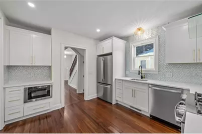 21 Russell Avenue, Newport, RI 02840 - Photo 17