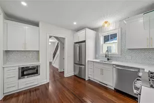 21 Russell Ave, Newport, RI 02840 - Photo 17