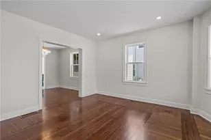 21 Russell Ave, Newport, RI 02840 - Photo 31