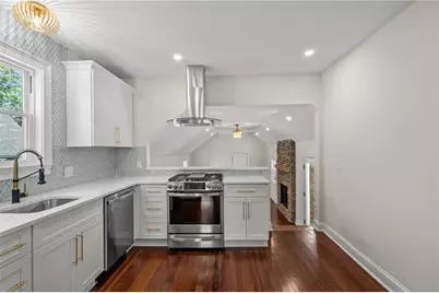 21 Russell Avenue, Newport, RI 02840 - Photo 15