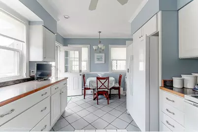 51 Powel Avenue, Newport, RI 02840 - Photo 3