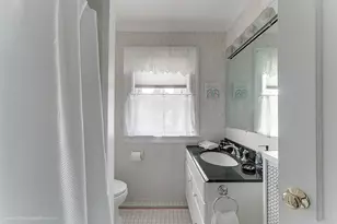 51 Powel Ave, Newport, RI 02840 - Photo 21