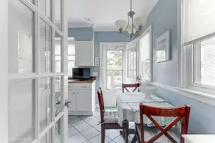 51 Powel Ave, Newport, RI 02840 - Photo 5