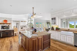 464 Black Point Ln, Portsmouth, RI 02871 - Photo 13