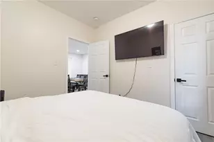 49 Hollis St, Providence, RI 02907 - Photo 11