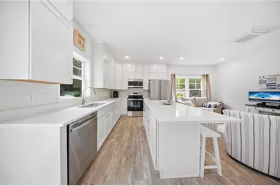 24 Wanda Street #B, Narragansett, RI 02882 - Photo 11