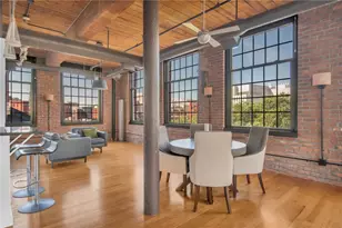 18 Imperial Pl, Providence, RI 02903 - Photo 9