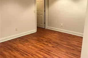 82 Sutton St, Providence, RI 02903 - Photo 9