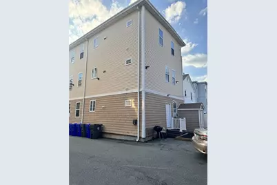 82 Sutton Street, Providence, RI 02903 - Photo 3