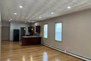 82 Sutton St, Providence, RI 02903 - Photo 15