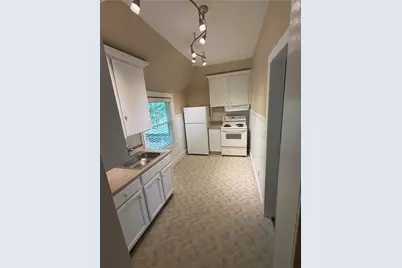 27 West Park Place #2F, Woonsocket, RI 02895 - Photo 3